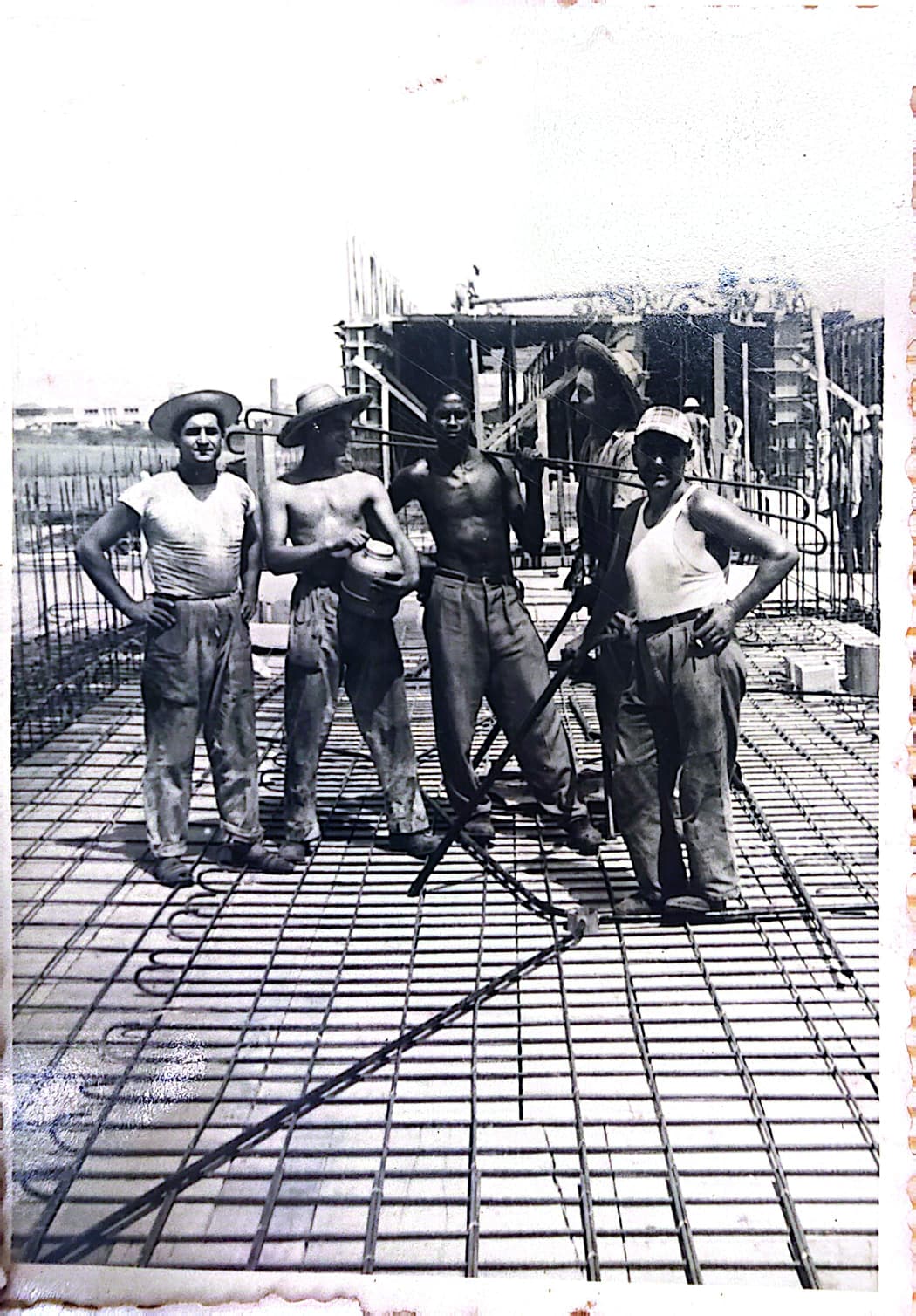 Family archive: a construction crew on a reinforced concrete slab in Maracaibo